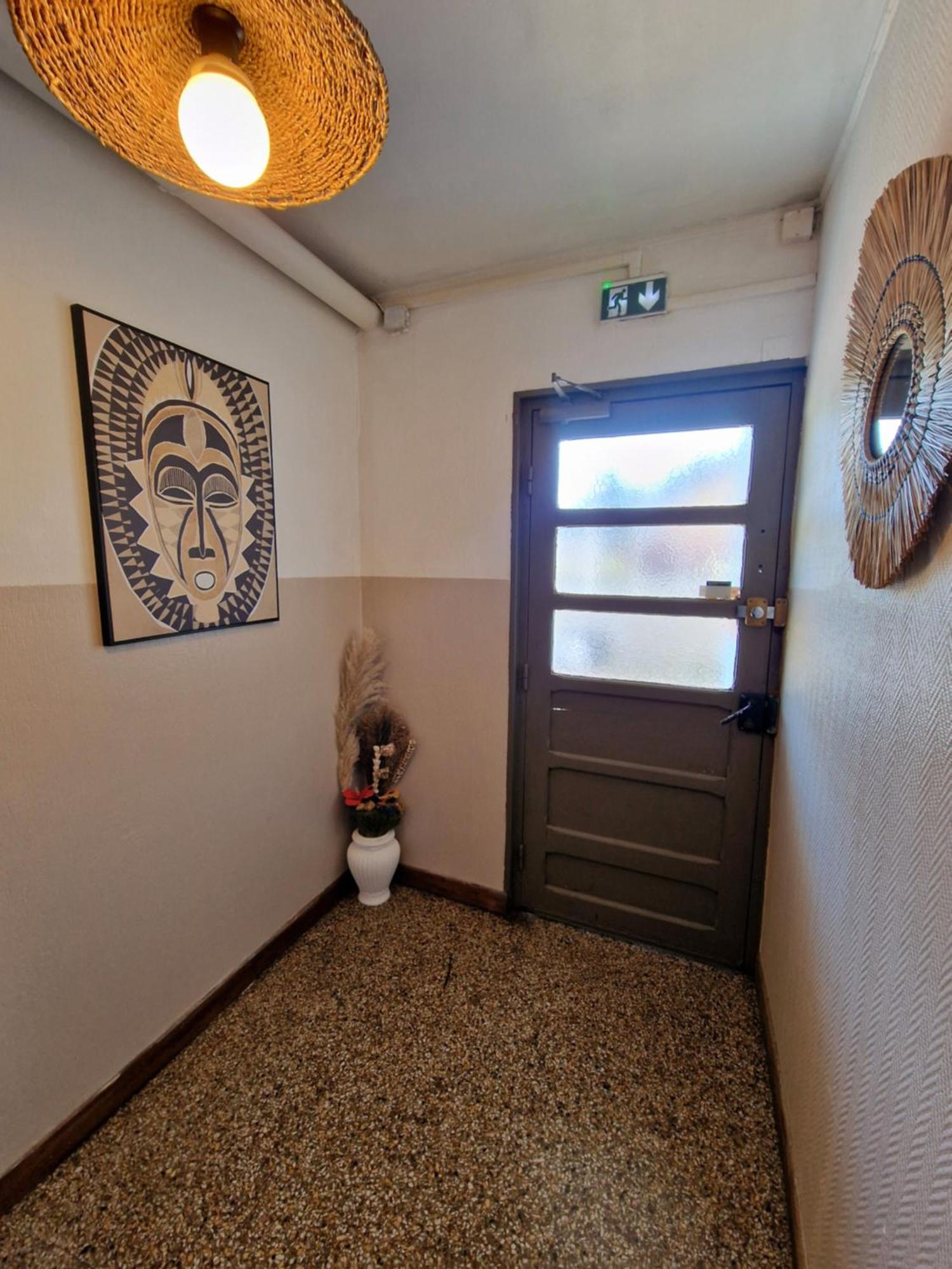 Aux Trois Rois Hotel Pont-Sur-Yonne Exterior photo